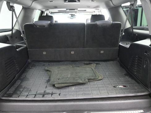 Used 2015 Chevrolet Suburban LT image 17