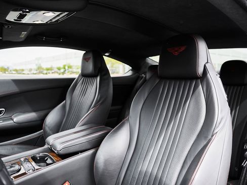 Used 2016 Bentley Continental GT image 41