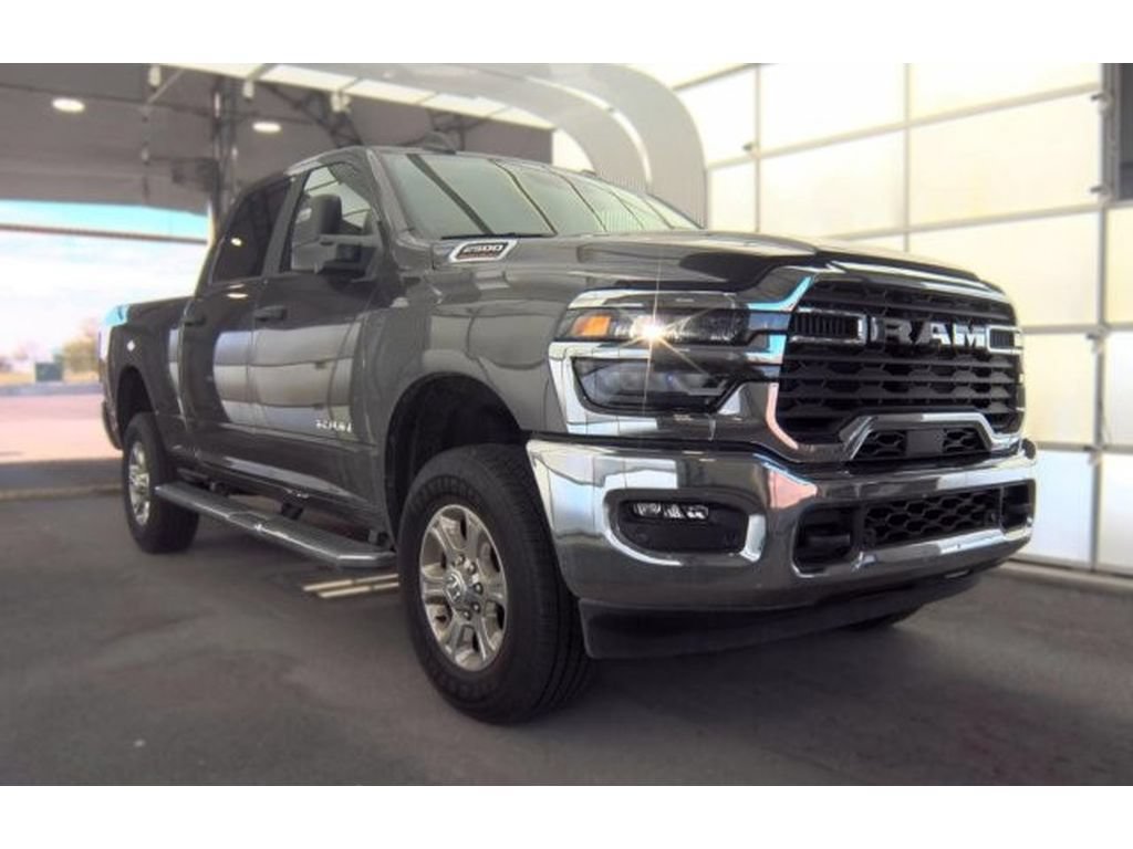 Used 2026 RAM 2500 Big Horn AWD/4WD image 2