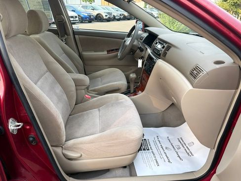 Used 2005 Toyota Corolla LE FWD image 12