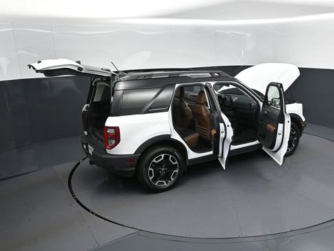 Used 2022 Ford Bronco Sport Outer Banks w/ Tech Package image 50