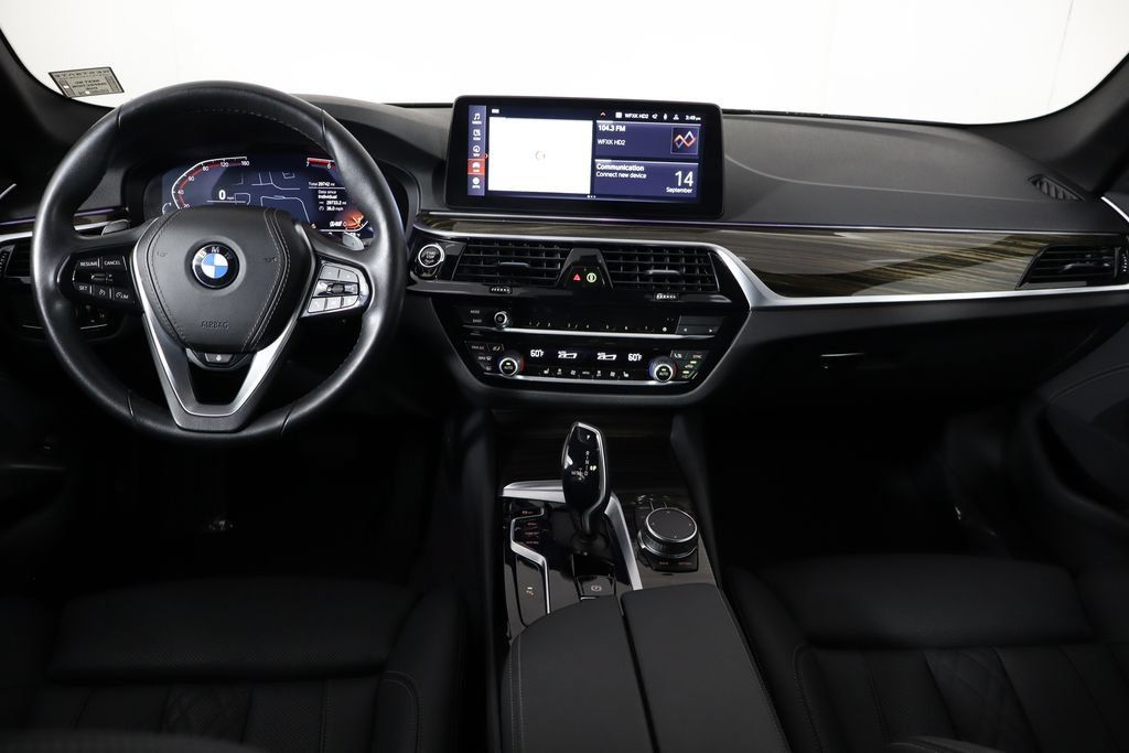Used 2023 BMW 530i xDrive w/ Convenience Package AWD/4WD image 13