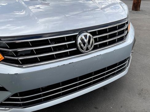 Used 2018 Volkswagen Passat 2.0T S image 28