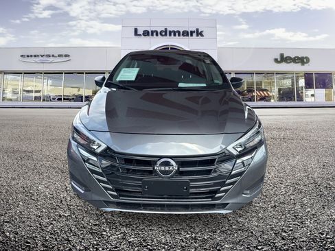 Used 2025 Nissan Versa S w/ Trunk Package FWD image 4