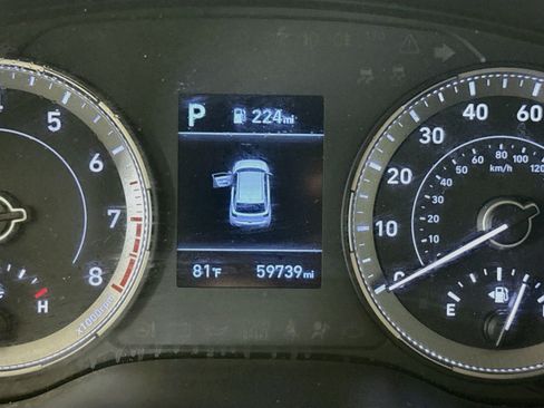 Used 2022 Hyundai Venue SEL FWD image 16