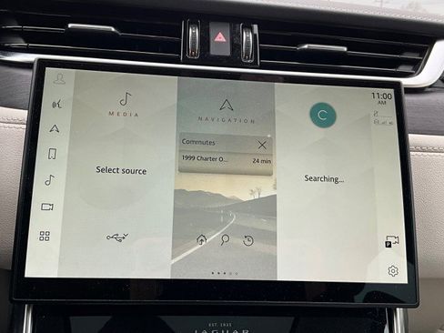 Used 2021 Jaguar XF R-Dynamic SE image 19