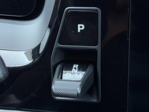 Used 2025 Porsche Panamera 4 w/ Premium Package image 25