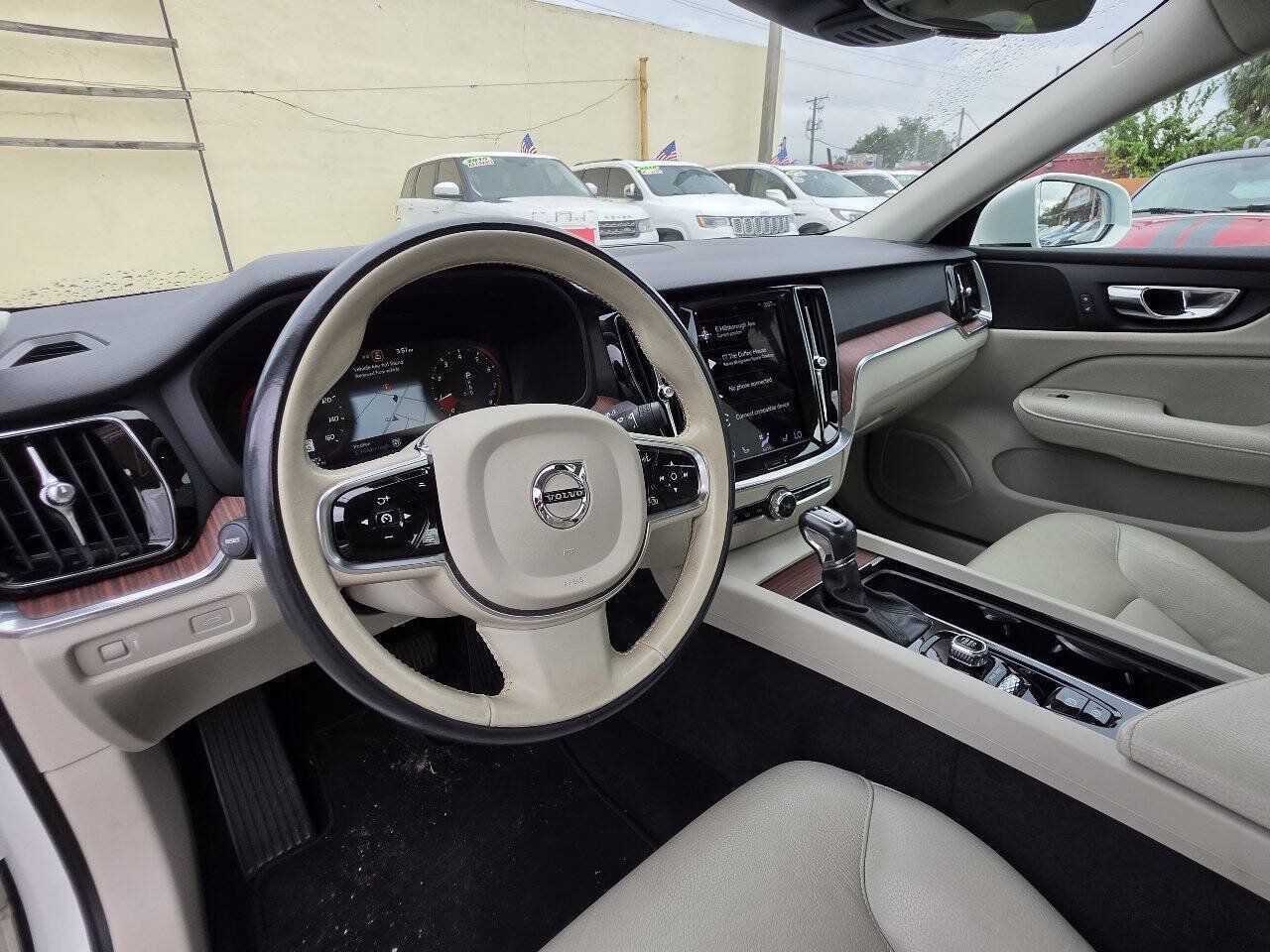 Used 2021 Volvo S60 T5 Momentum w/ Premium Package FWD image 10