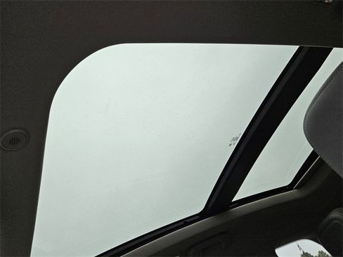 New 2025 Lincoln Corsair FWD w/ Equipment Group 101A image 19