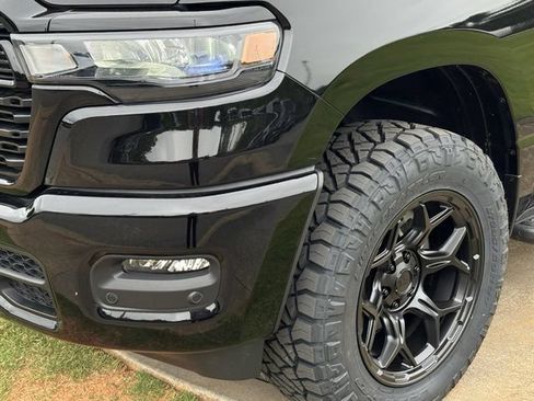 New 2026 RAM 1500 Express AWD/4WD image 11