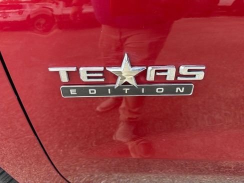 Used 2020 Chevrolet Silverado 1500 RST w/ Texas Edition RWD image 10