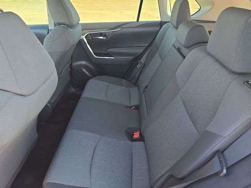 Used 2022 Toyota RAV4 XLE w/ Convenience Package image 14