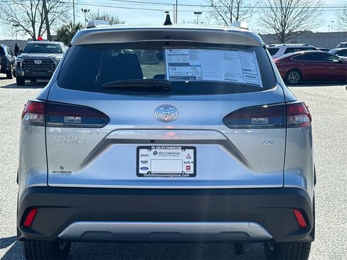 New 2026 Toyota Corolla Cross LE image 4