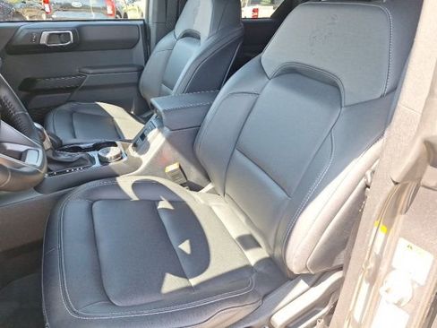 Used 2025 Ford Bronco Badlands AWD/4WD image 17