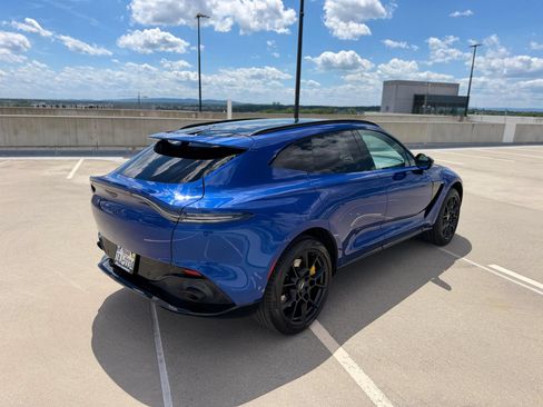 Used 2021 Aston Martin DBX AWD/4WD image 26