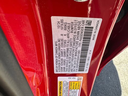 Certified 2025 Honda Civic Sport Touring image 28