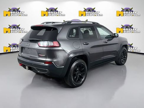Used 2019 Jeep Cherokee Trailhawk AWD/4WD image 5