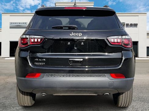 New 2026 Jeep Compass Latitude w/ Sun and Sound Group image 4