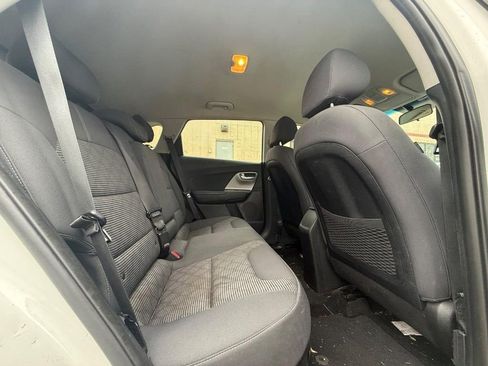 Used 2019 Kia Niro LX image 10