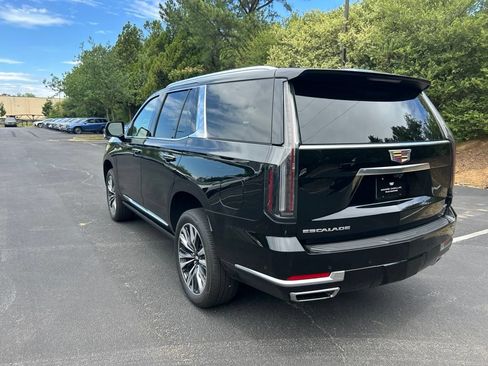 Used 2025 Cadillac Escalade Premium Luxury w/ Touring Package AWD/4WD image 6