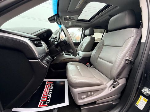 Used 2017 Chevrolet Tahoe LT w/ LT Signature Package image 20