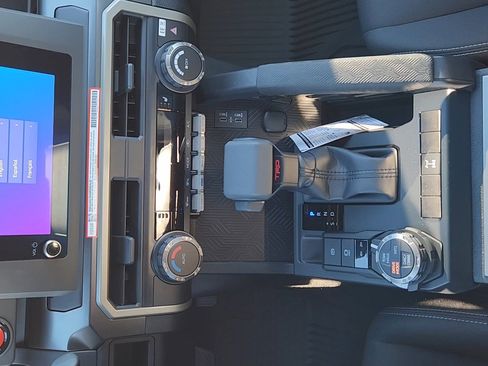 New 2025 Toyota Tacoma TRD Off-Road image 15