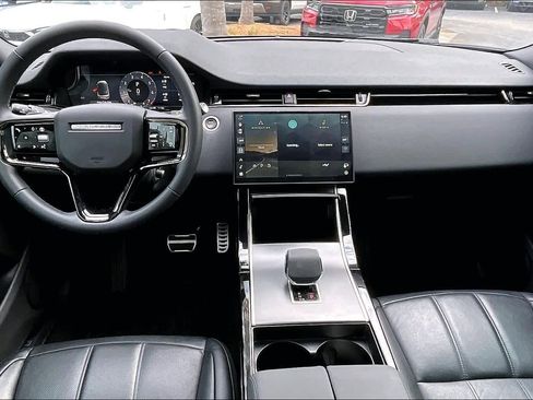 Used 2024 Land Rover Range Rover Evoque Dynamic SE AWD/4WD image 30