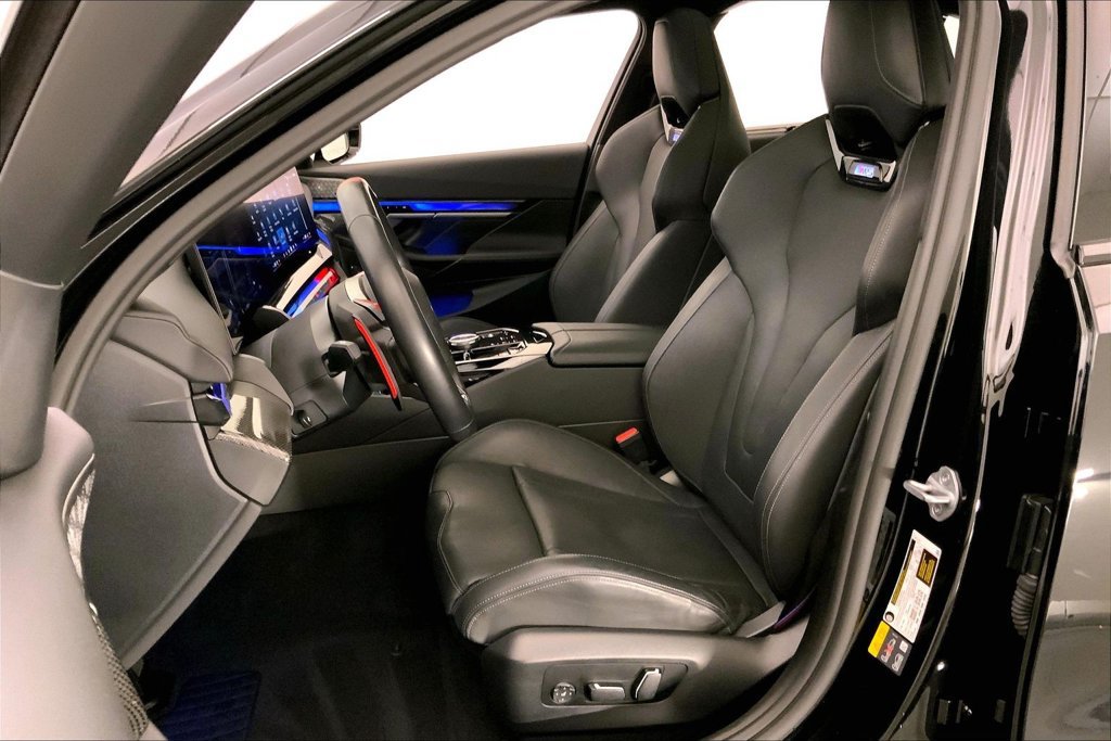 Certified 2025 BMW M5 w/ Executive Package AWD/4WD image 13