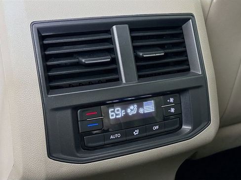 Used 2021 Volkswagen Atlas SEL image 27