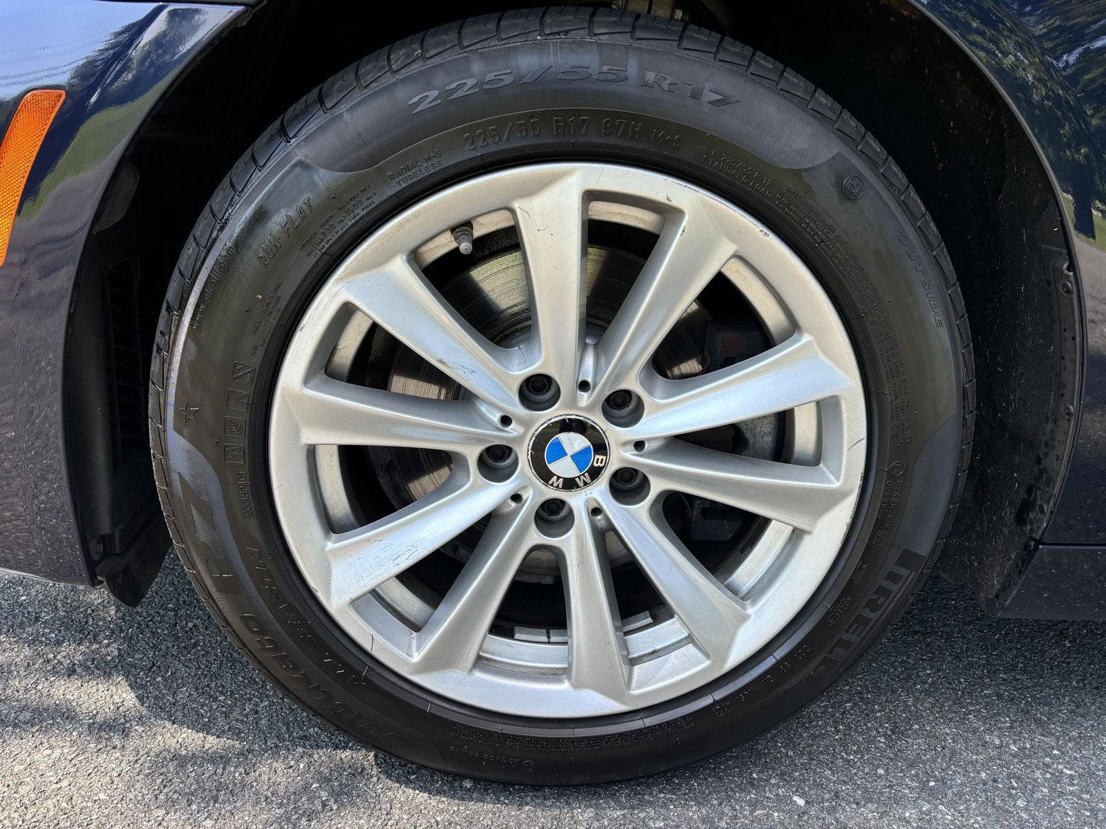 Used 2015 BMW 528i xDrive Sedan AWD/4WD image 26