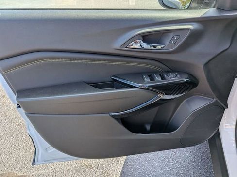 New 2026 Chevrolet Trax LT image 11