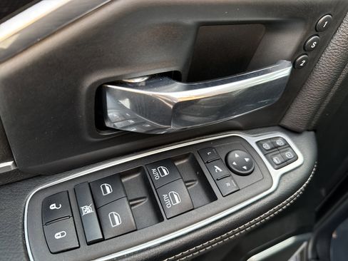 Used 2023 RAM 3500 Laramie image 16