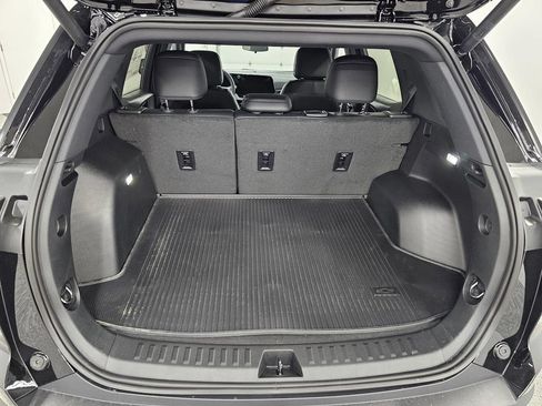 New 2026 Chevrolet Equinox LT w/ Convenience Package II FWD image 24