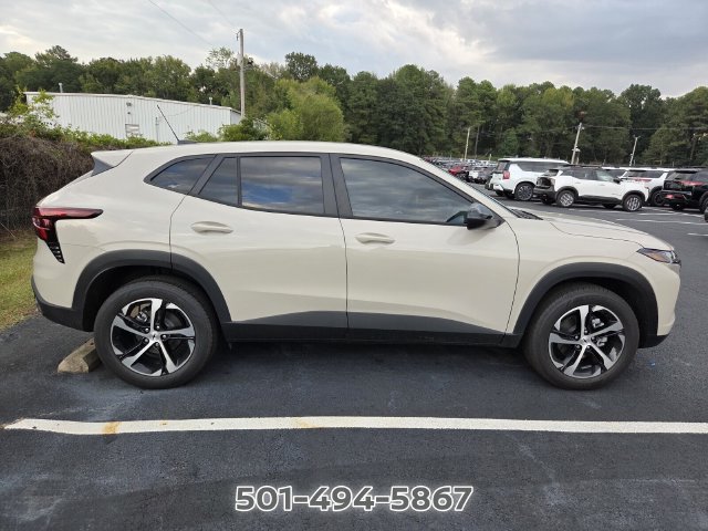 Used 2026 Chevrolet Trax RS w/ Driver Confidence Package FWD image 4