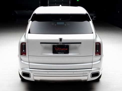 Used 2019 Rolls-Royce Cullinan AWD/4WD image 25