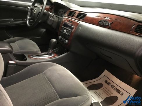 Used 2010 Chevrolet Impala LS image 32