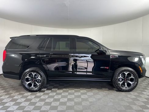 Used 2025 GMC Yukon AT4 w/ AT4 Premium Package image 6