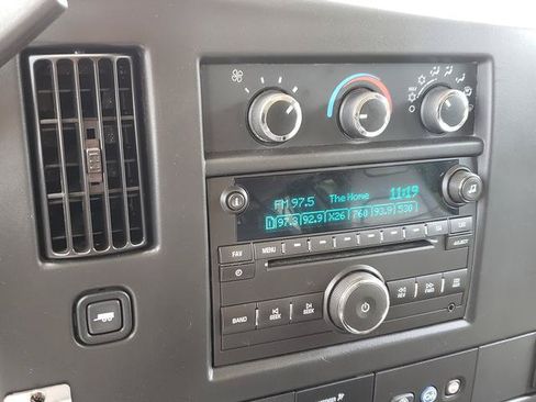 Used 2017 Chevrolet Express 2500 LS RWD image 22