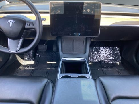 Used 2023 Tesla Model 3 Standard Range RWD image 11