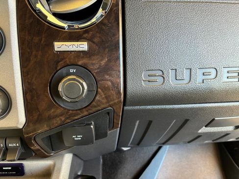 Used 2015 Ford F250 Platinum w/ FX4 Off-Road Package image 29