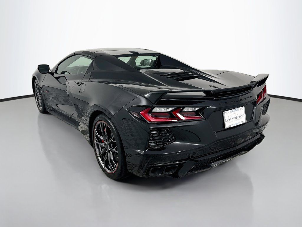 Used 2023 Chevrolet Corvette Stingray Premium Conv w/ Z51 Performance Package RWD image 3