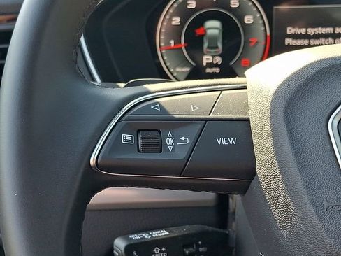 Used 2025 Audi Q5 2.0T Premium w/ Convenience Plus Package AWD/4WD image 21