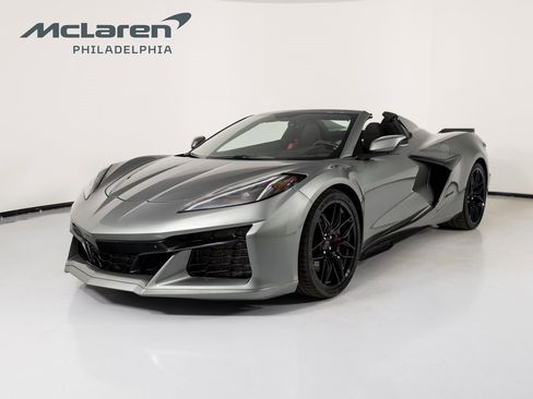 Used 2023 Chevrolet Corvette Z06 image 2