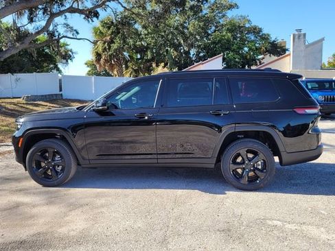 New 2025 Jeep Grand Cherokee L Limited w/ Black Appearance Package image 4