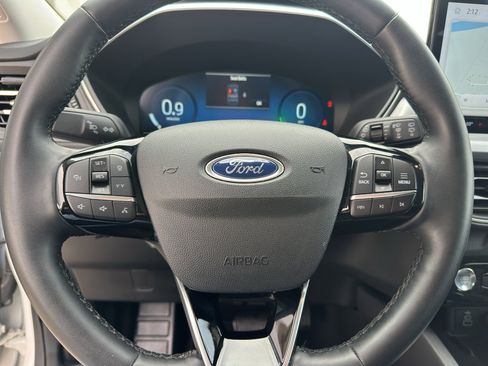 Used 2024 Ford Escape Platinum image 14