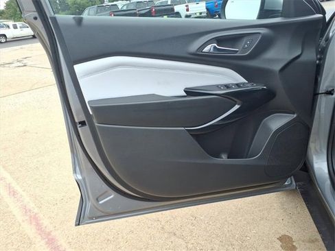 New 2026 Chevrolet Trax LT w/ Driver Confidence Package image 18
