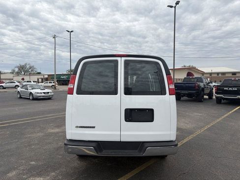 Used 2023 Chevrolet Express 2500 w/ Driver Convenience Package image 16