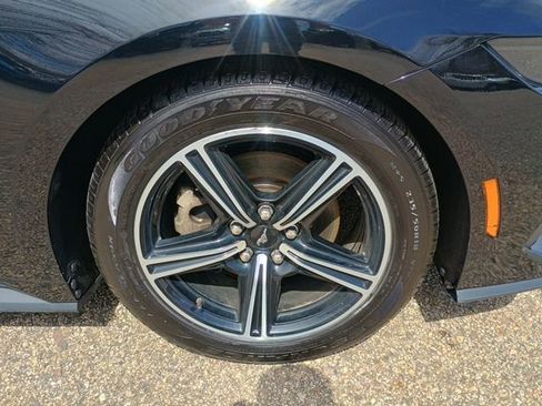 Used 2024 Ford Mustang Premium RWD image 10