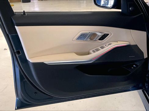 New 2026 BMW 330i Sedan w/ M Sport Package image 10