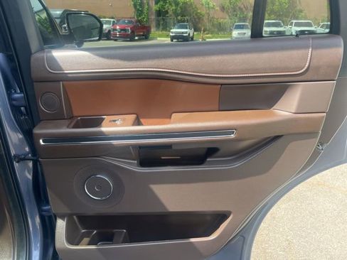 Used 2023 Ford Expedition King Ranch AWD/4WD image 13
